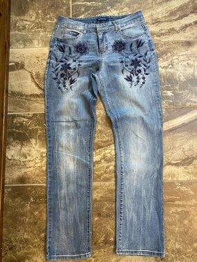 Bandolino Flowered Jeans